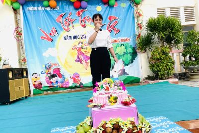 CÔNG ĐOÀN TRƯỜNG MẦM NON LÝ SƠN – TỔ CHỨC TẾT TRUNG THU NĂM 2023 CHO CON ĐOÀN VIÊN CÔNG ĐOÀN
